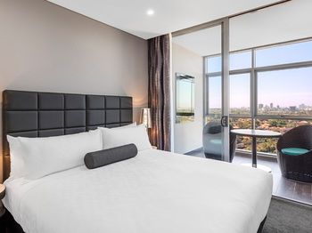 Meriton Serviced Apartments Church Street - Hotels Melbourne 11