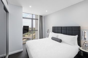 Meriton Serviced Apartments Church Street - Hotels Melbourne 16
