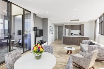 Meriton Serviced Apartments Church Street - Hotels Melbourne 25