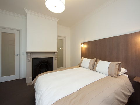 Newdegate House - Hotels Melbourne 1