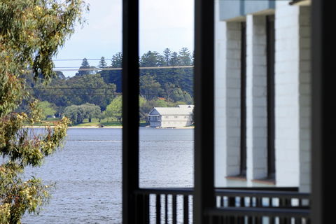 Assured Waterside Apartments - Hotels Melbourne 1