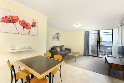Assured Waterside Apartments - Hotels Melbourne 2
