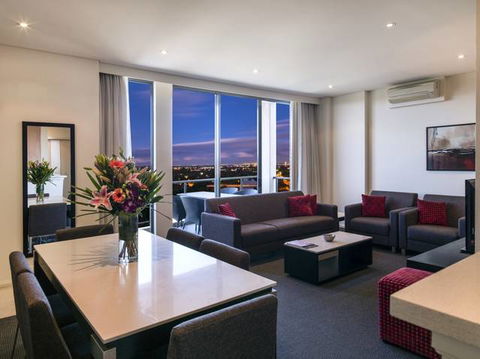 Meriton Serviced Apartments Parramatta - Hotels Melbourne 0