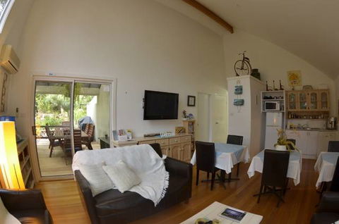 Nelson Bay Bed & Breakfast - Hotels Melbourne 2
