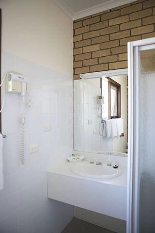 Tudor House Motel - Hotels Melbourne 2