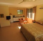 Ned's Bed Horse and Dog-Otel - Clybucca - Hotels Melbourne