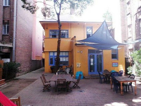 Blue Parrot Backpackers - Hotels Melbourne 4