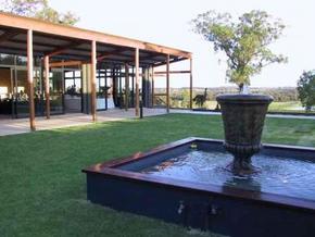 Tuscany Wine Estate - Hotels Melbourne 5