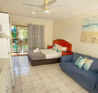 Tropical Palms Resort  4WD Hire - Hotels Melbourne