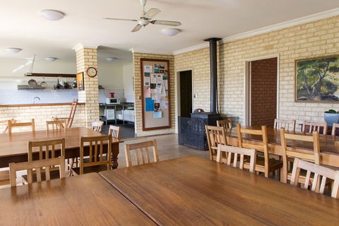 Augusta - Cape Leeuwin YHA - Hotels Melbourne 1