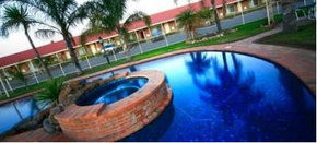Best Western Pines Country Club Motor Inn - Hotels Melbourne 1
