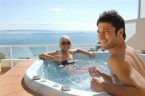 Netanya Noosa - Hotels Melbourne 4