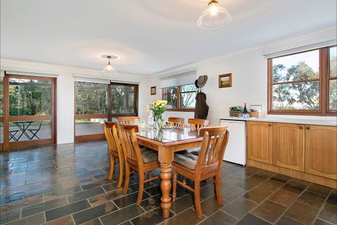 Blueberry Hills On Comleroy - Hotels Melbourne 2