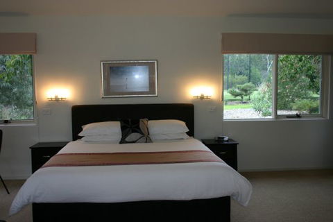 Arusha B&B Retreat - Hotels Melbourne 1