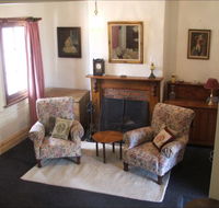 Barrack Street Colonial Cottage - Hotels Melbourne