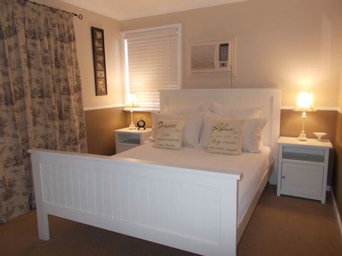 BelleBrook - Hotels Melbourne 3