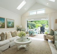 Stylish Interiors in the Bay - Hotels Melbourne