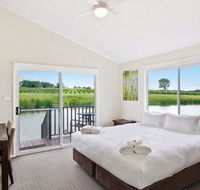 The Lakehouse at 201 - Hotels Melbourne