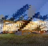 Big Yango House - Hotels Melbourne