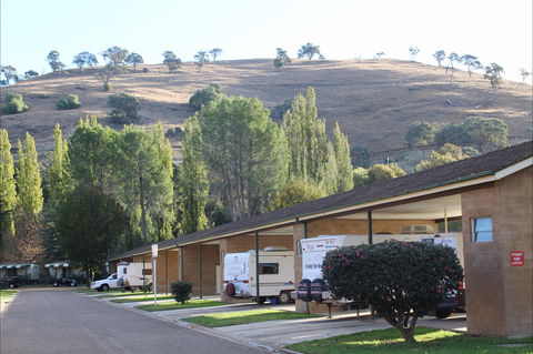 Gundagai Cabins And Tourist Park - Hotels Melbourne 0