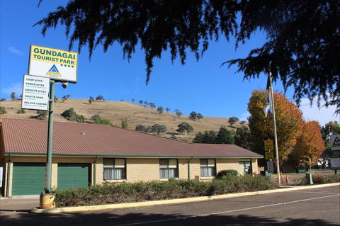 Gundagai Cabins And Tourist Park - Hotels Melbourne 1