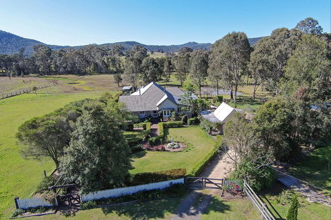 Millfield Homestead - Hotels Melbourne 1