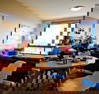 Quest Mascot Apartment - Hotels Melbourne