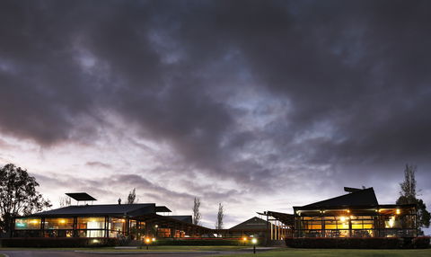 Estate Tuscany - Hotels Melbourne 1