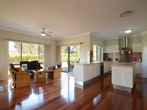 Silver Spring Homestead - Hotels Melbourne 1