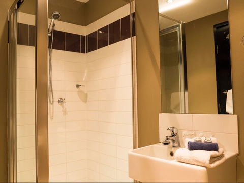 The Windsor Castle Hotel - Hotels Melbourne 2