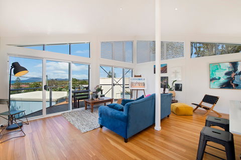 Arty Beach House At Lighthouse Beach - Hotels Melbourne 1