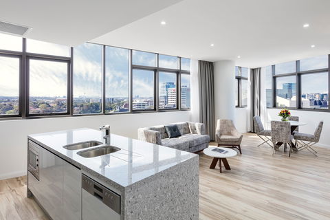 Meriton Suites Church Street, Parramatta - Hotels Melbourne 0