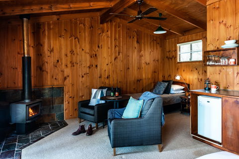 Granite Belt Retreat - Hotels Melbourne 2