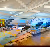 Tambac on Boomerang Beach - Hotels Melbourne