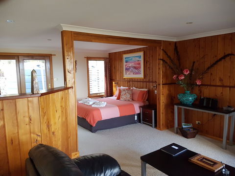 Bed In The Treetops - Hotels Melbourne 1