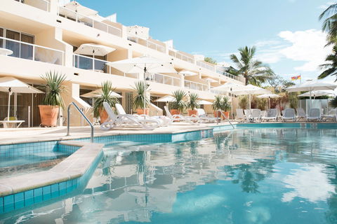 Netanya Noosa - Hotels Melbourne 1