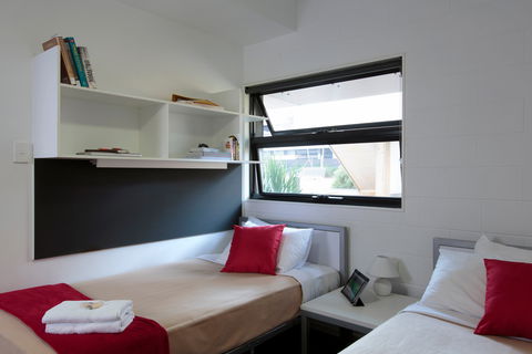 Western Sydney University Village Parramatta - Hotels Melbourne 1