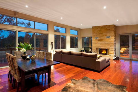 Blue  Cliff Retreat - Hotels Melbourne 1