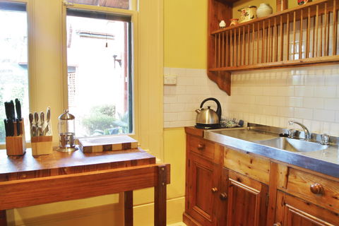 Buxton Manor - Garden And Loft Apartment - Hotels Melbourne 2