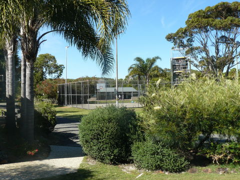 Camp Elim - Hotels Melbourne 1