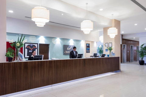 Oaks Glenelg Plaza Pier Suites - Hotels Melbourne 1