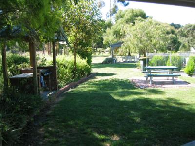 Aristocrat Waurnvale Motel - Hotels Melbourne 5