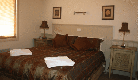 Autumn Affair Cottages  - Hotels Melbourne 4