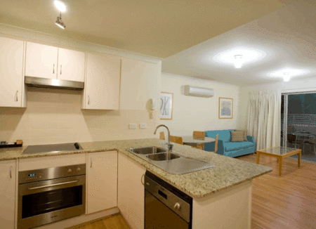 Shoal Bay Beachclub Apartments - thumb 3