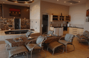 Breathtaker On High Spa Retreat - Hotels Melbourne 1