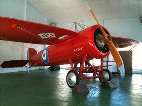 Captain Harry Butler Red Devil Monoplane Memorial - Hotels Melbourne 0