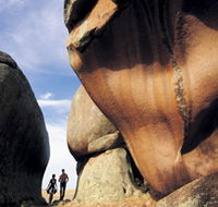 Murphy's Haystacks - Ancient Granite Rock - Hotels Melbourne
