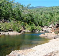 Mount Elliot Bowling Green Bay National Park - Hotels Melbourne
