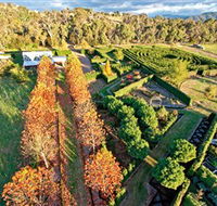 High Country Maze - Hotels Melbourne
