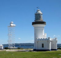 Point Perpendicular Lighthouse and Lookout - Hotels Melbourne